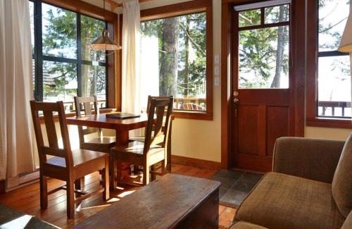 Tofino Cabin | Middle Beach Lodge