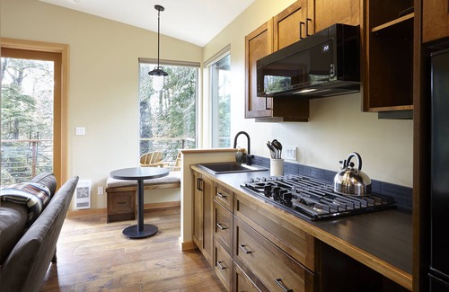 Tofino Cabin | Middle Beach Lodge