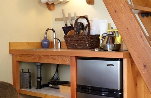 Tofino Cabin | Middle Beach Lodge