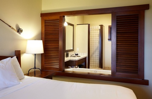 Tofino Cabin | Middle Beach Lodge