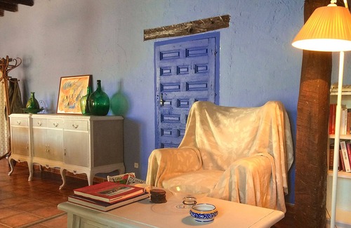 Olmeda de las Fuentes Cottage | middle house rural house