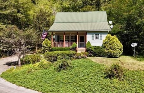 Dandridge House | Middle of Everywhere