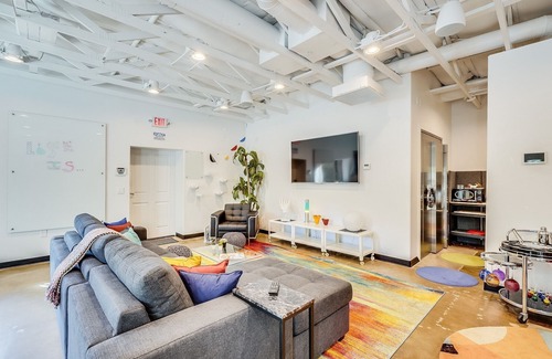 Arts District House | Middle of OLD TOWN and Across the street from the Famous Valley HO Hotel