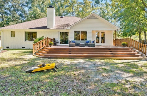 Ogden House | Middle Sound Hideaway | We love pets
