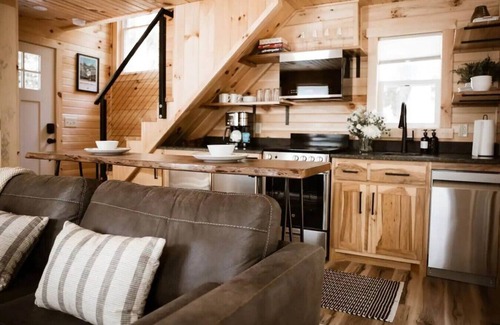 Rockbridge Apartment | Middlefork Ridge Entire Property