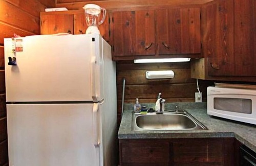 Bethany Beach House | Middlesex Beach house w/outside shower, grill & community private beach