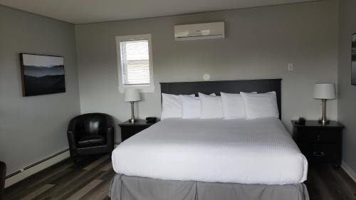 Middleton Hotel | Middleton Motel & Suites