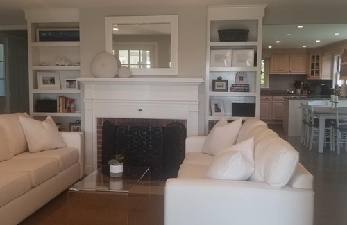 Middletown House | Middletown, Rhode Island: Oceanview, Indian Ave., Near Newport