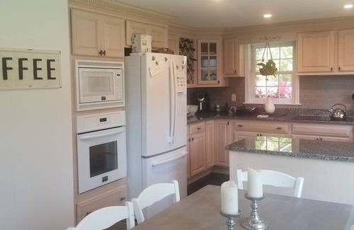 Middletown House | Middletown, Rhode Island: Oceanview, Indian Ave., Near Newport