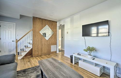Leonardo House | Middletown Township Home, Close to Beaches!