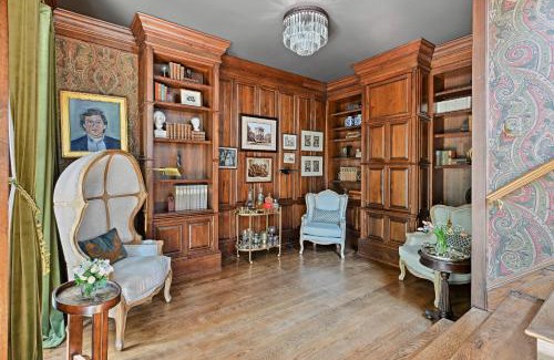 Buckhead House | Midnight Monarch