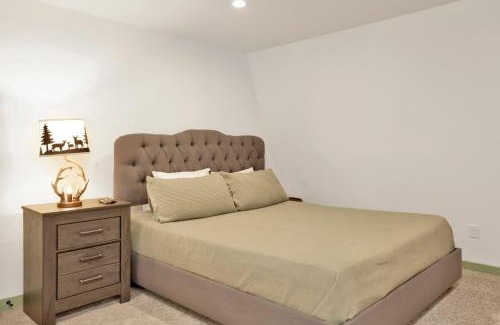 Big Bear Lake House | Midnight pines #2424