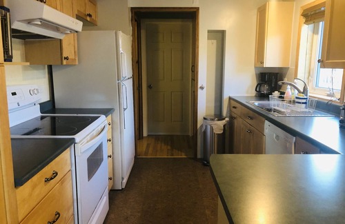 Whitehorse House | Midnight Sun Vacation Rental