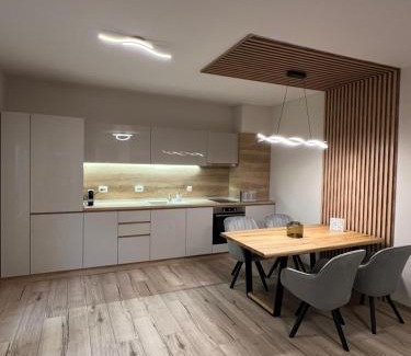 Shiligarnika Apartment | MidnightBlue Apartment