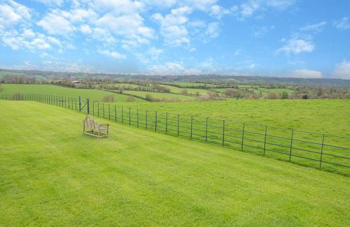 Shepton Mallet Resort | Midsomer Lodges