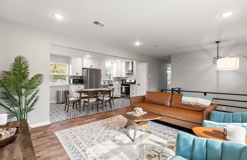 Little Rock House | Midtown 4 BR for Work Stays and Home Transition
