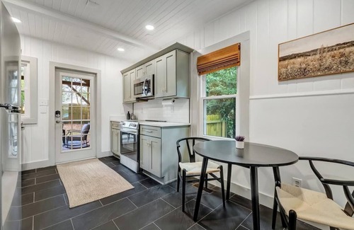 Tallahassee House | Midtown Bungalow - Close to Restaurants, Shops, and FSU!