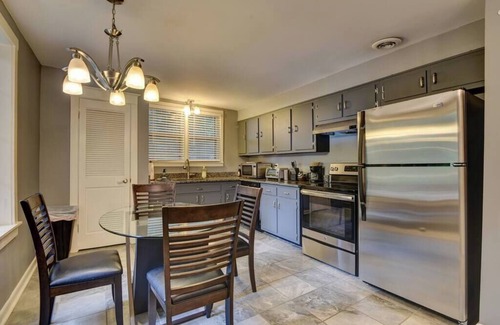 Lenox House | Midtown Charm walkable to Overton Square