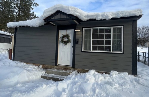 Colville House | Midtown Charmer located in town