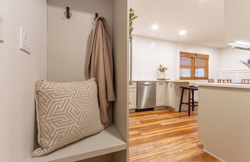 Dubuque House | Midtown Comfort & Convenient home - 3 bedrooms in Dubuque