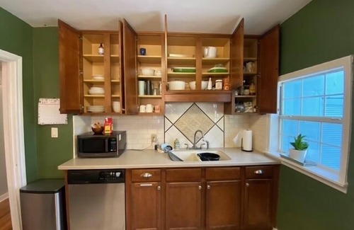 Glenview-Pinegrove House | Midtown Cottage Close to FSU/Downtown