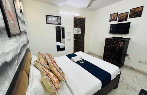 Delhi House | Midtown Homes I