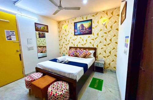 Delhi House | Midtown Homes I