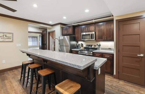 Visalia Apartment | Midtown Loft 201 on Main St DT Visalia