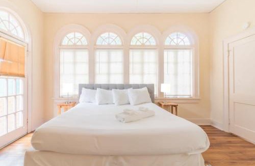 Columbus House | Midtown Magic- Main house- 10mins to Downtown