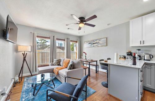 MacGregor House | Midtown, Med Center, Dt Home Games Patio Bbq