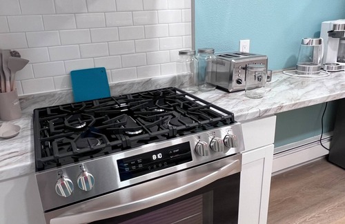 Spenard Apartment | Midtown Outdoorsy Apartment