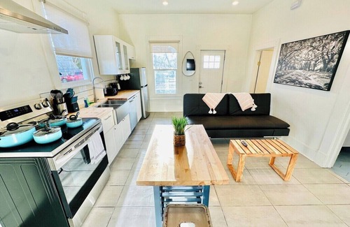 Downtown Reno House | Midtown/Renovated 3 TVs Sleeps 7
