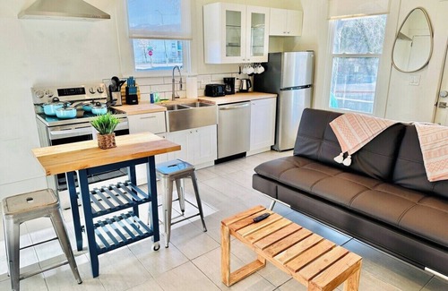 Downtown Reno House | Midtown/Renovated 3 TVs Sleeps 7