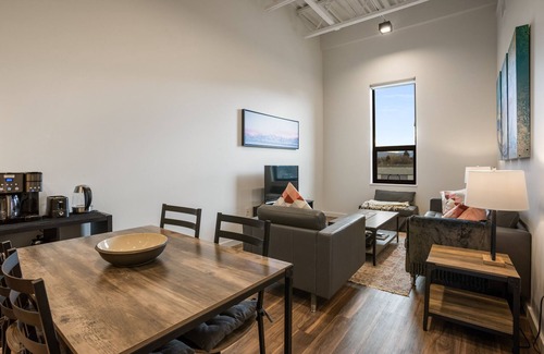 Bozeman Condo | Midtown Retreat - Condo w/great location for skiing Bridger Bowl & Big Sky!