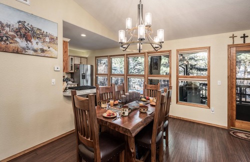 Ruidoso Cabin | Midtown Riverfront