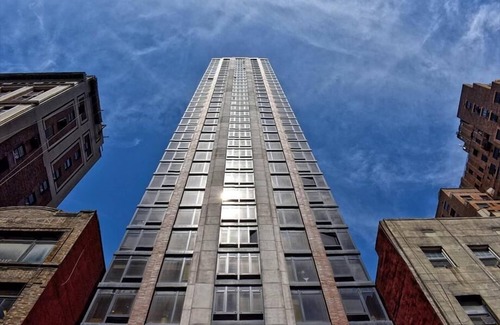 Midtown Apartment | Midtown South 1 BR | Near Metro North