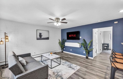 Downtown Reno Apartment | Midtown Spot | 35 Min to Tahoe