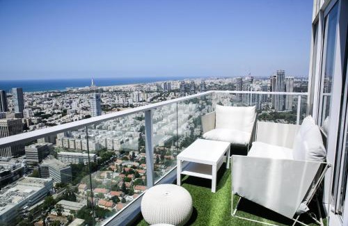Tel Aviv Apartment | Midtown Towers TLV