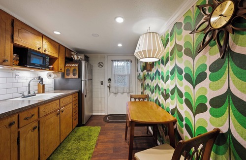 Orchard District Apartment | Midtown Underground: 2BR Centrally Located Private Apartment