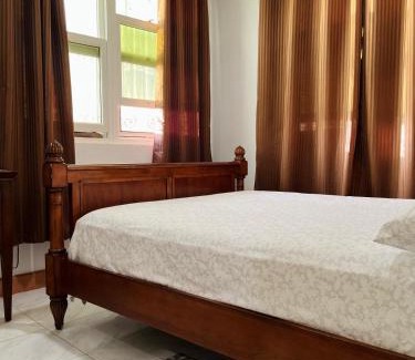 Scotts Head House | Midway Cottage