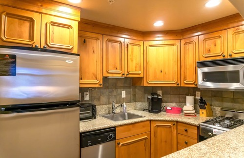 Midway Villa | Midway Getaway~Skiing, Hot Spring, Golf - Villa 2031-2