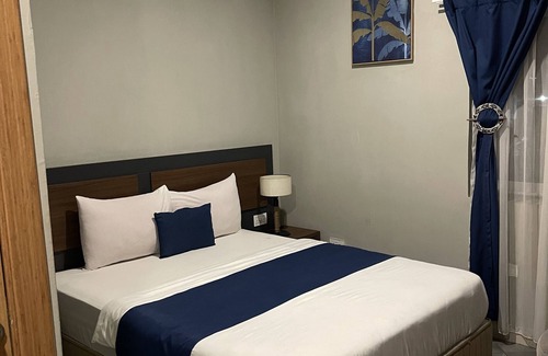 Accra Hotel | Midway Hotel