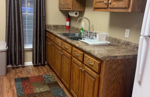 Jamestown House | Midway Overnight Lodging