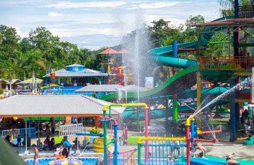Padang Panjang Resort | Mifan Resort And Waterpark