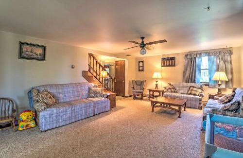 Mifflinburg House | Mifflinburg Farmhouse with Deck Family Friendly!
