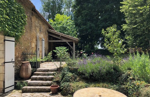 Saint-Amand-de-Vergt House | MIGAYX, large Perigourdine farmhouse with swimming pool between Périgueux and Bergerac.