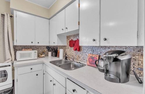 North Battleford House | Mighty Manor