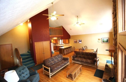 Eagle River House | Mighty Oak Cabins at Anvil Lake - Pin Oak #2