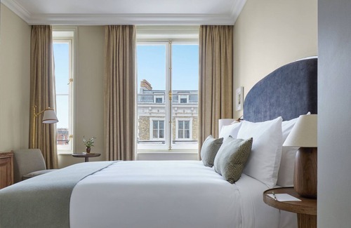 Earl's Court Hotel | Miiro Templeton Garden