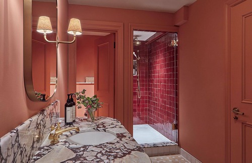 Earl's Court Hotel | Miiro Templeton Garden